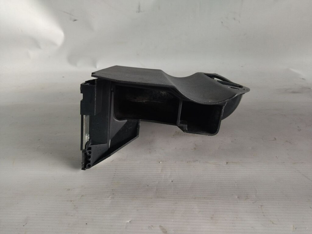 накладка панели приборов правая б/у - 2